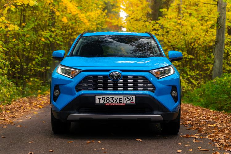 Длительный тест Toyota RAV4: версия 2.0 и подведение итогов