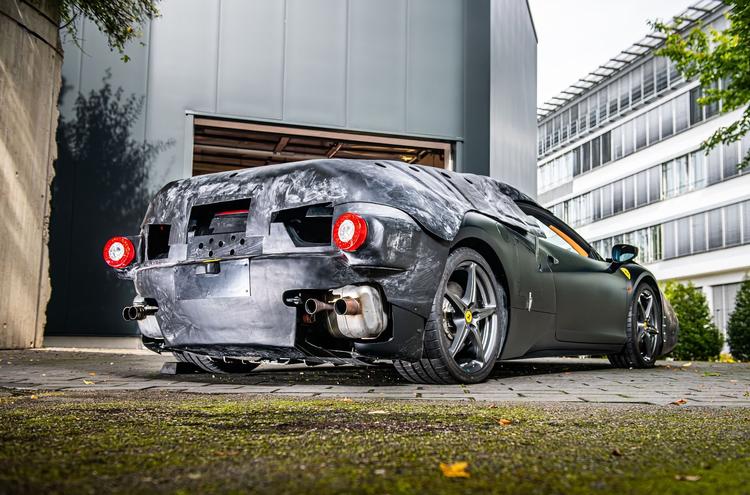 На продажу выставили уникальную Ferrari: гибридную 458 Italia с V12