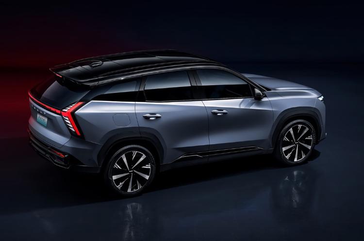 Рассекречен новый кроссовер Geely на платформе Volvo