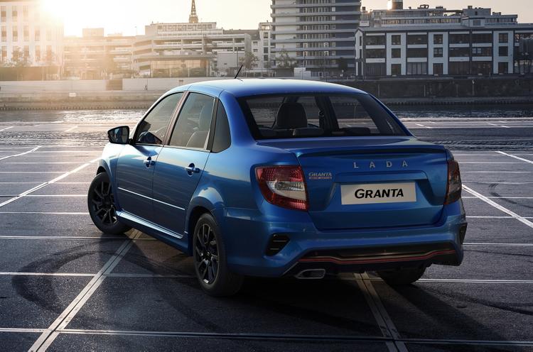 АвтоВАЗ выпустил упрощенную спортивную Lada Granta