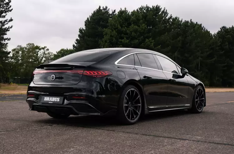 Brabus улучшил аэродинамику электрического Mercedes-Benz EQS