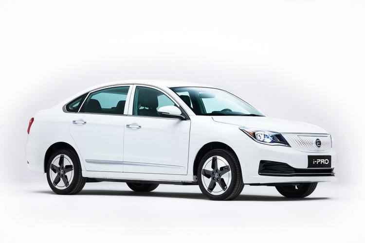 Смотреть Белладонна порно видео онлайн