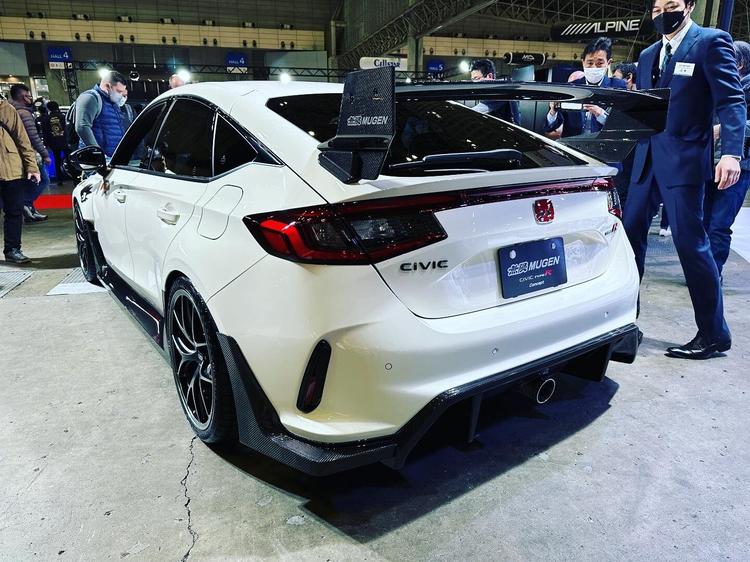 Honda Civic Type R получила тюнинг от Mugen