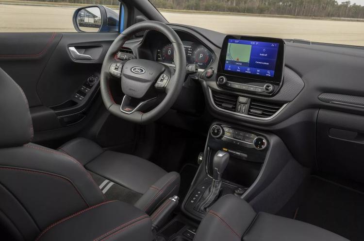 Интерьер Ford Puma ST
