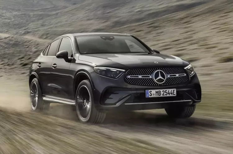 Новый Mercedes-Benz GLC Coupe, кабриолет Ferrari Roma, обновлённые Mercedes-Benz GLA и GLB: главное за неделю