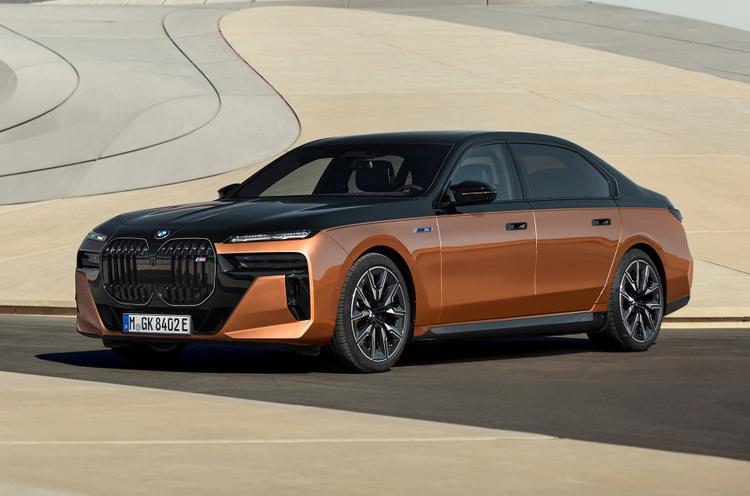 Представлен 660-сильный электрический седан BMW i7 M70 xDrive