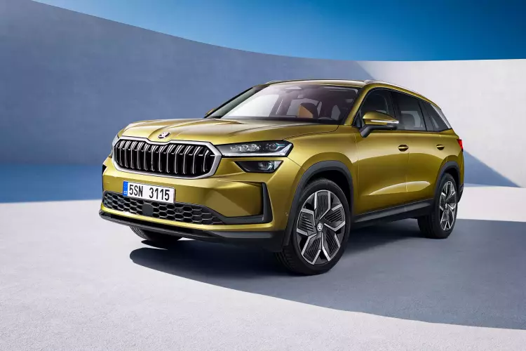 Skoda Kodiaq второго поколения, обновленный Lexus LS и рестайлинговый Mercedes-AMG GT: главное за неделю