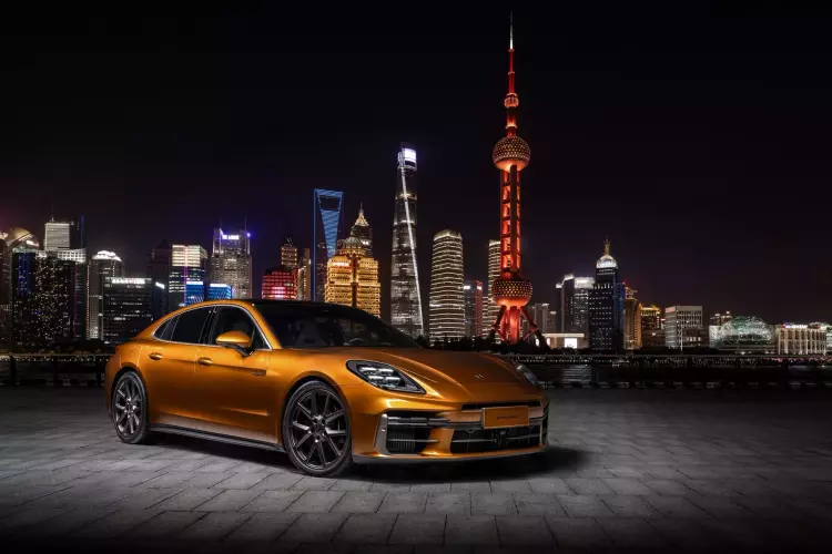 Porsche Panamera нового поколения, обновлённый кроссовер Hyundai Tucson и гиперкар Pagani Imola Roadster: главное за неделю