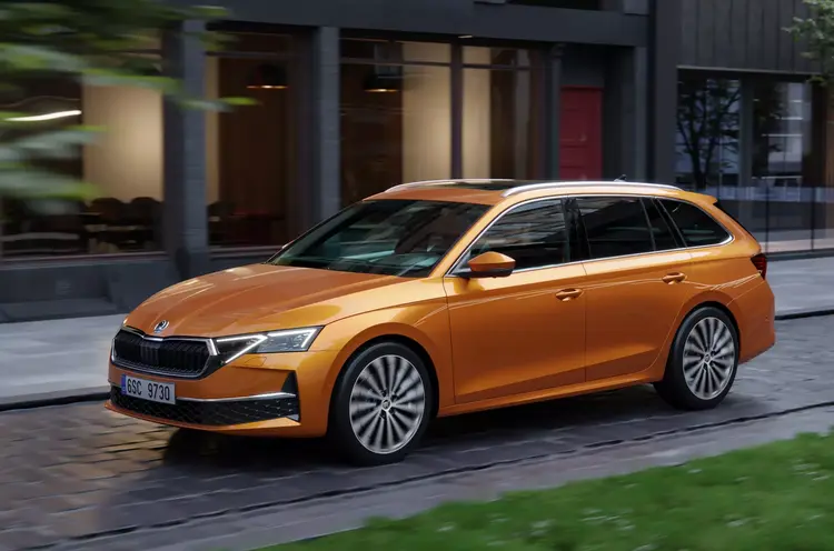 Обновлённая Skoda Octavia, рекордный Brabus Rocket и рестайлинговая Audi S3: главное за неделю