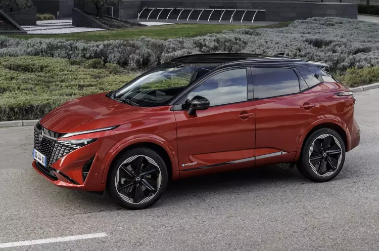 Обновлённый Nissan Qashqai, новый кроссовер Haval H6 и самый быстрый в мире электрический кабриолет от Maserati: главное за неделю