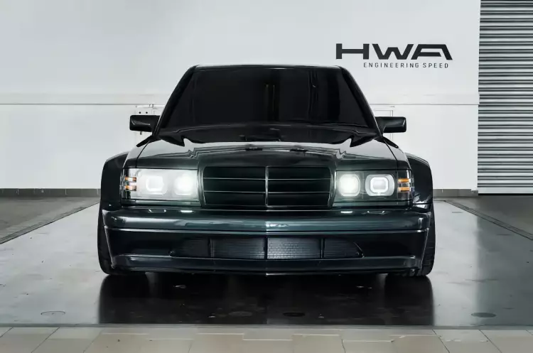 Рестомод HWA EVO: «живые» фотографии и новые подробности