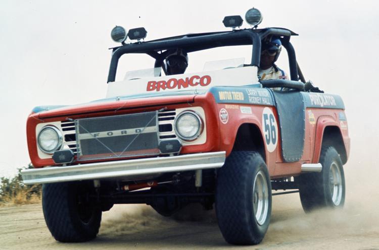 Новый Ford Bronco получил версию в стиле Baja Bronco из 1970-х