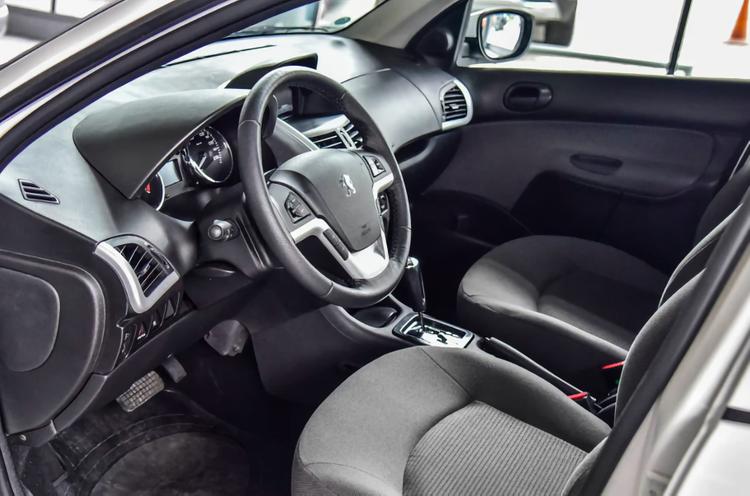 Иранские Peugeot подешевели в России