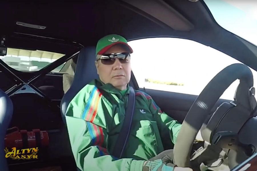 Бердымухамедов за рулем BMW 3 Series