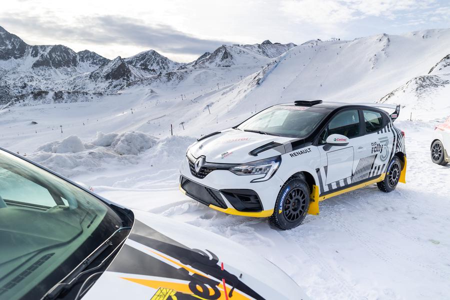 Renault представила полноприводный Clio - Motor