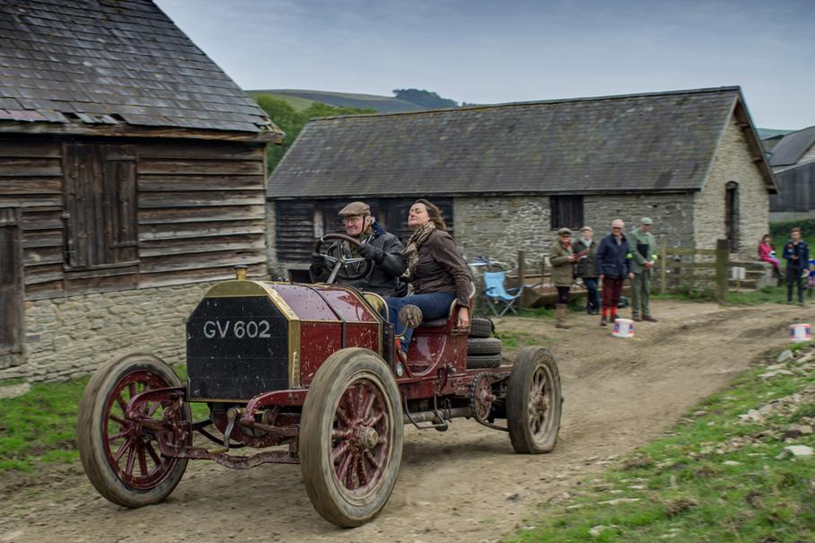 Самый старый триал под эгидой Vintage Sport-Car Club проводится в Уэльсе. В 2009 году эта гонка отпраздновала 70-летие.