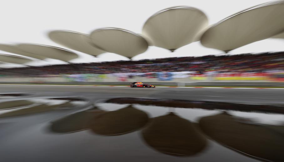 Вышел Льюис из тумана