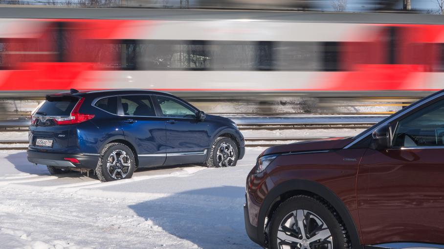 Чужие звезды. --Peugeot 3008 против Honda CR-V