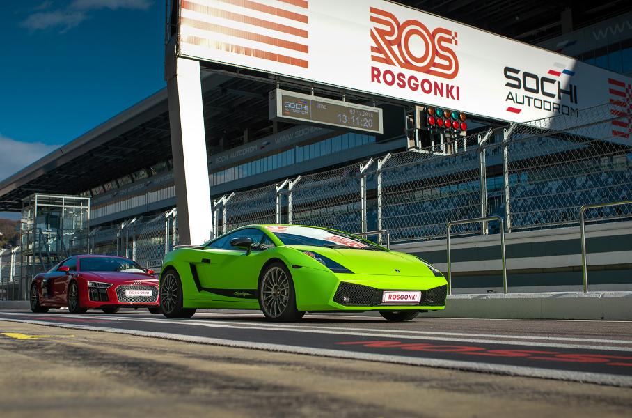 Дрифт, спорткары и музей