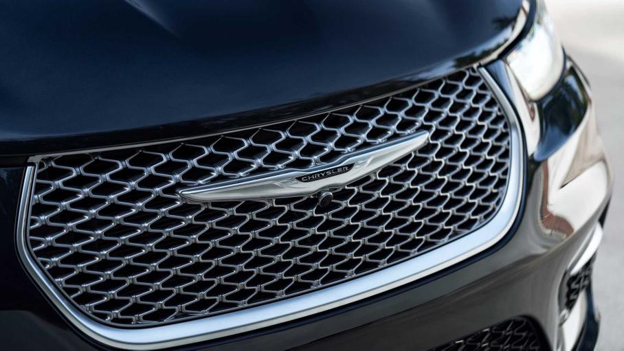 Глава Stellantis пообещал не избавляться от Chrysler