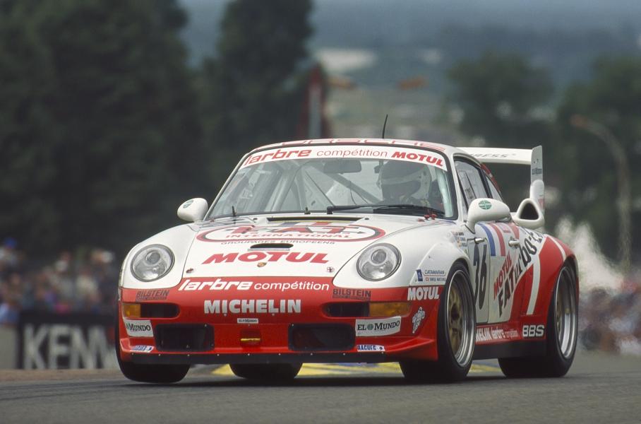 Во Франции продают очень редкий гоночный Porsche 90-х годов