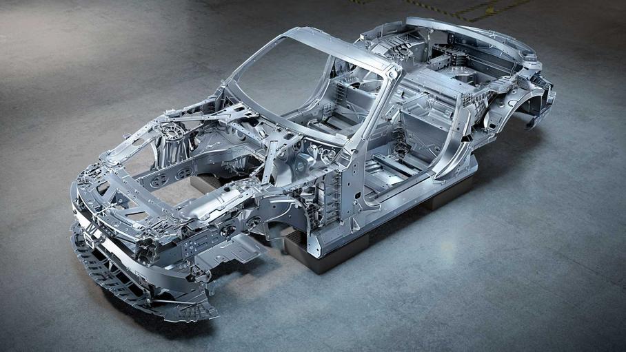 Посмотрите на структуру кузова нового родстера Mercedes-AMG SL