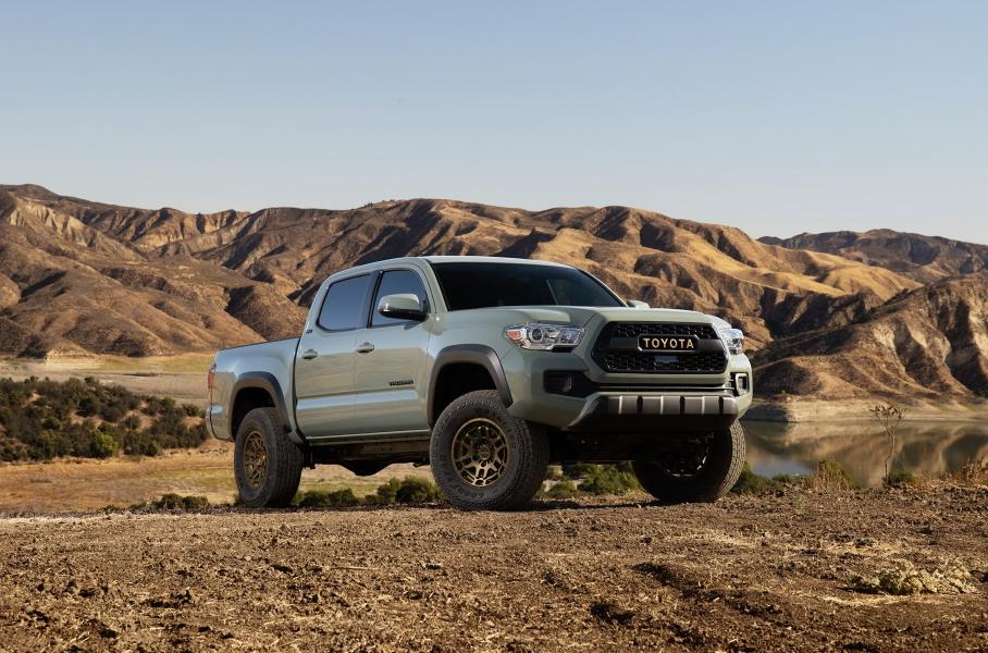 Toyota адаптировала к бездорожью рамный пикап Tacoma
