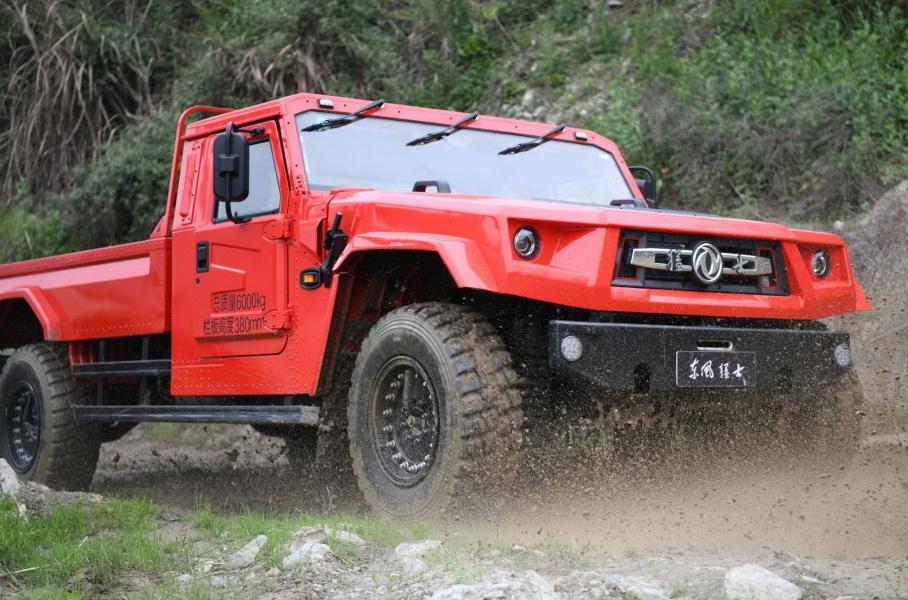 Преемник армейского Hummer H1 поступил в продажу в Китае