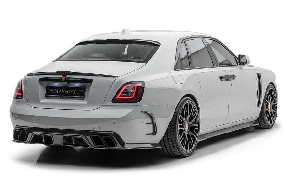 Для нового Rolls-Royce Ghost разработали эпатажный обвес