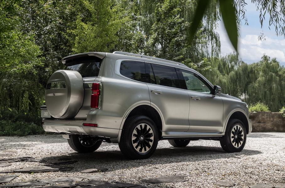 Great Wall показал новый рамный внедорожник — конкурента Land Cruiser