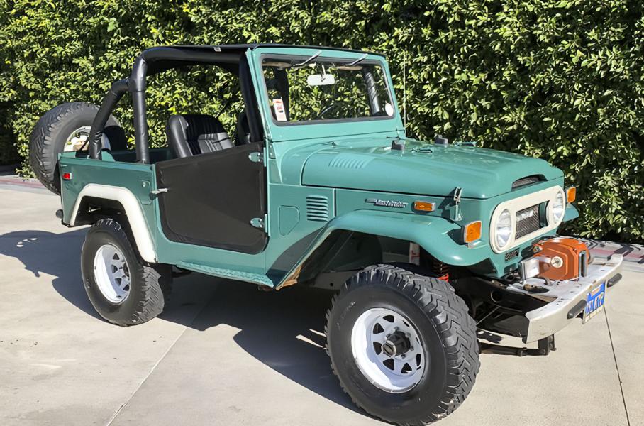 Посмотрите на идеально сохранившийся 47-летний Toyota Land Cruiser