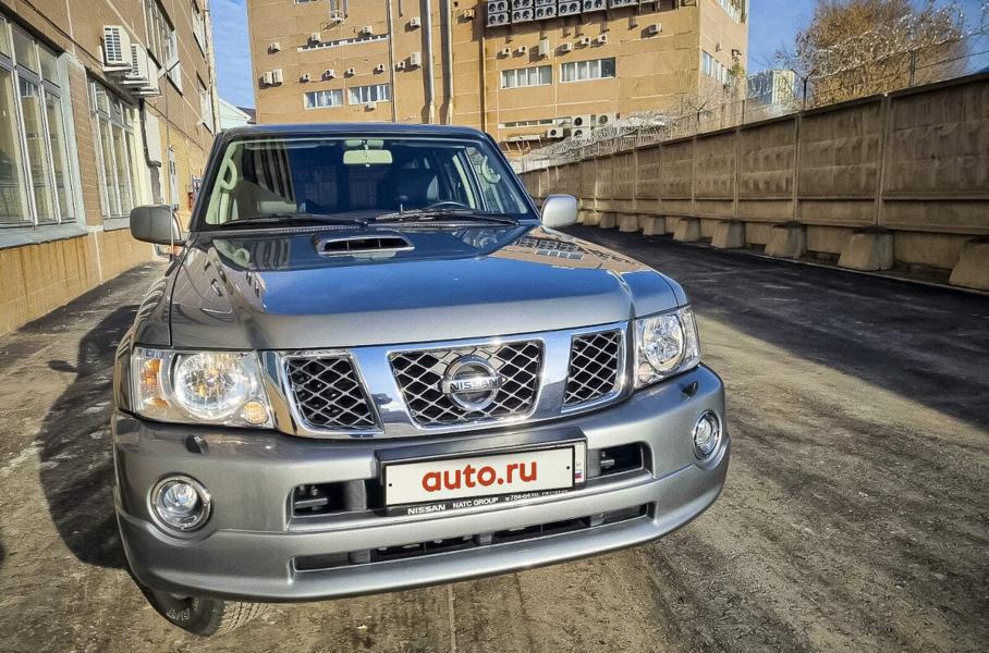 13-летний Nissan Patrol всю жизнь продержали в московском гараже, а теперь продают по цене Toyota Land Cruiser 300