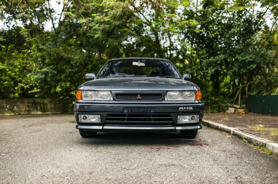 На продажу выставили Mitsubishi Galant в версии AMG. Да, именно так