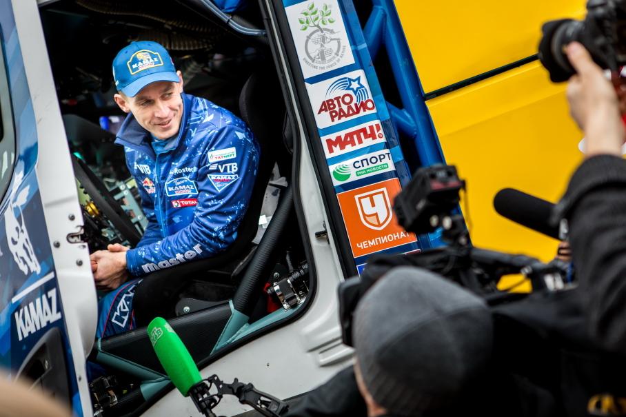 Дмитрий Сотников