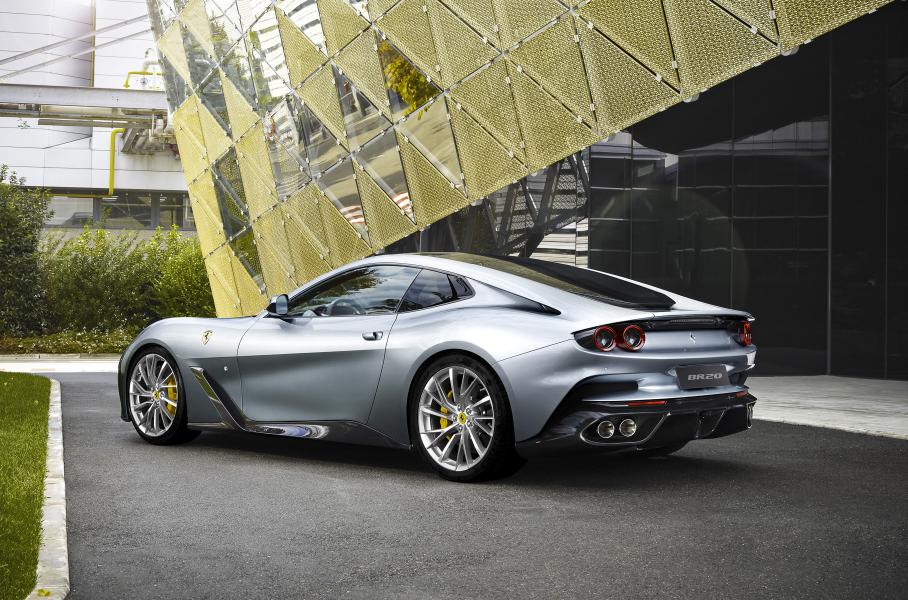 Ferrari превратила шутинг-брейк GTC4Lusso в эксклюзивное купе