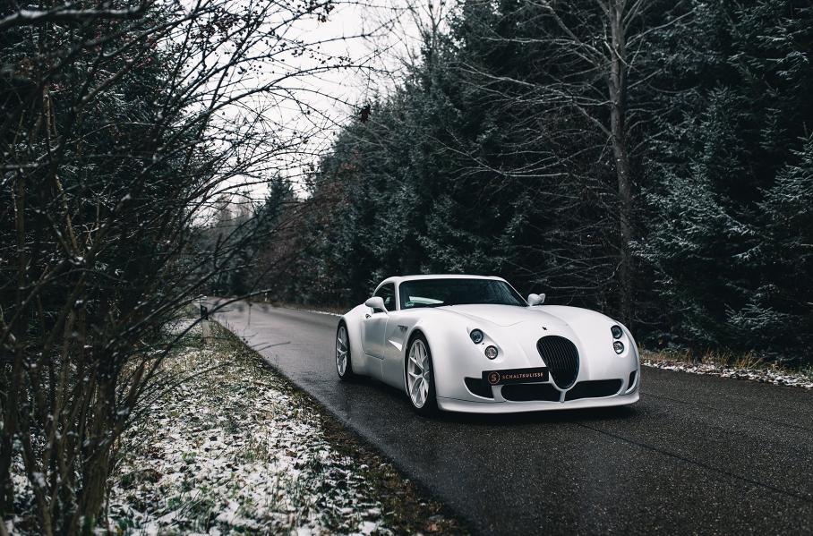 Редкий 11-летний спорткар Wiesmann оценили в три BMW M5