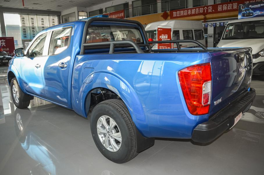 Dongfeng привезет в Россию дизельный пикап на базе Nissan Navara