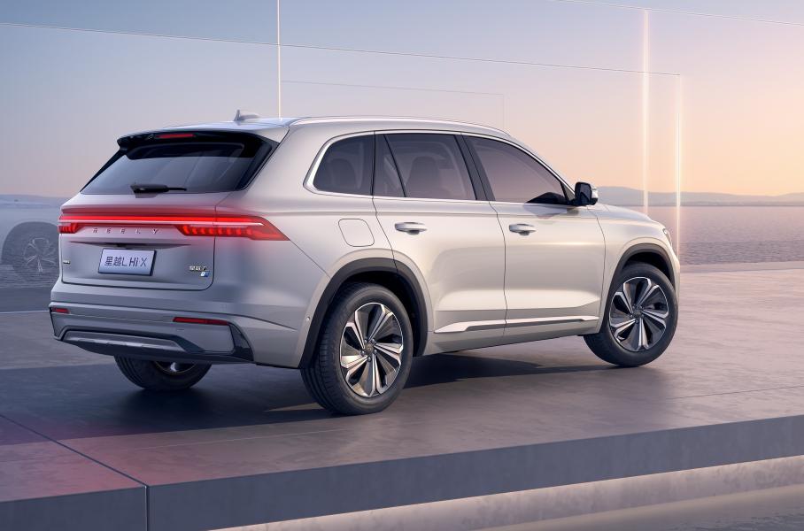 Первый тираж нового кроссовера Geely раскупили за восемь минут