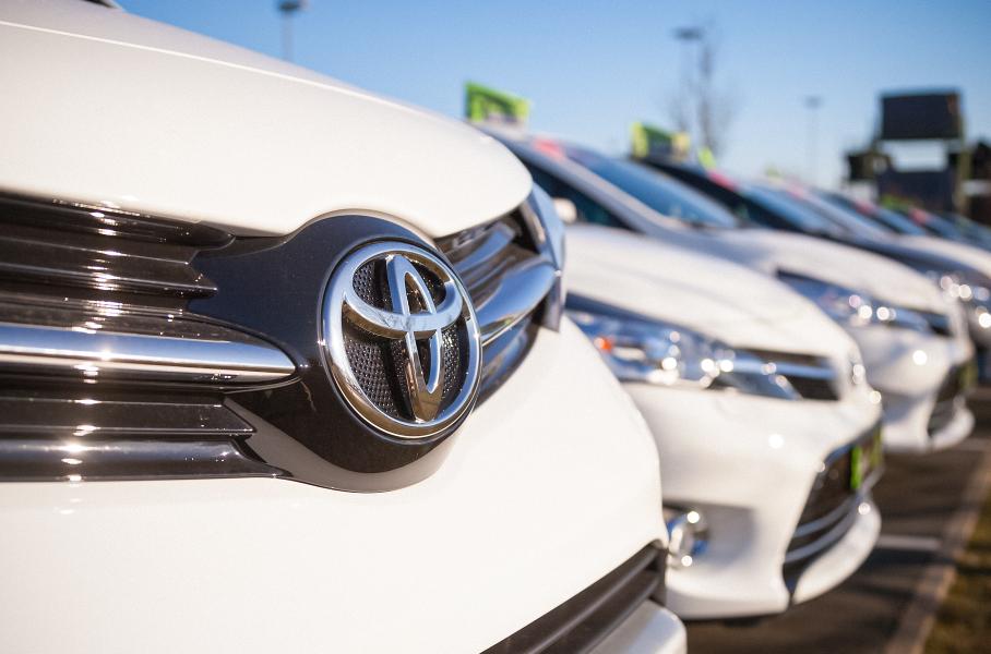 Toyota стала самым популярным автомобильным брендом в Сети в 2021 году