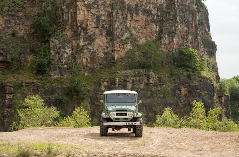 Toyota возобновила выпуск запчастей для Land Cruiser 40