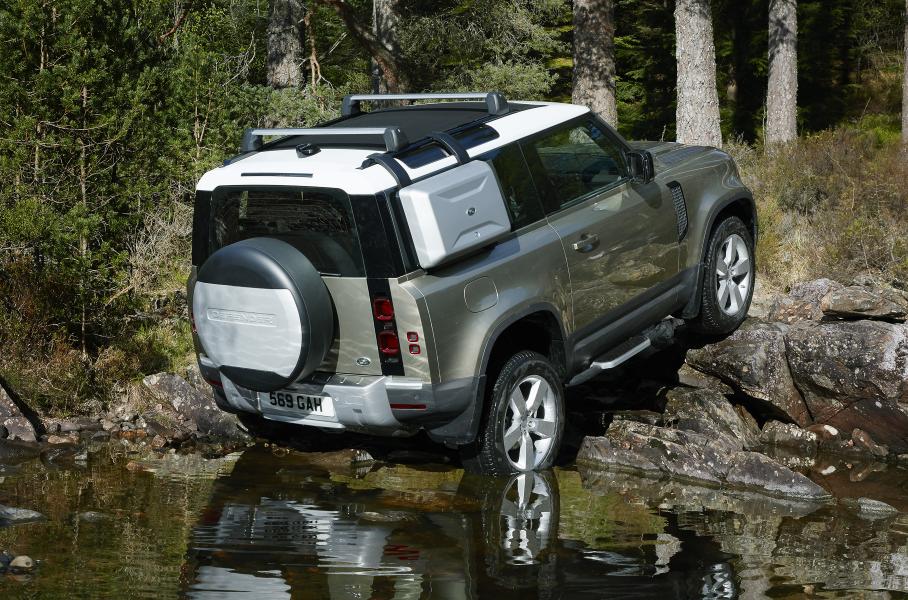 Land Rover Defender 90
