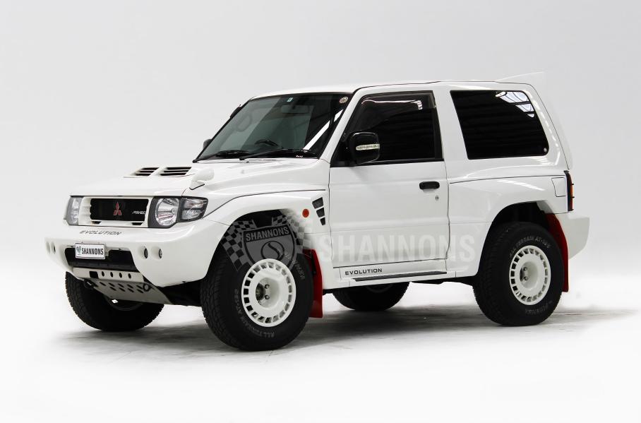 С аукциона продадут очень редкий внедорожник Mitsubishi
