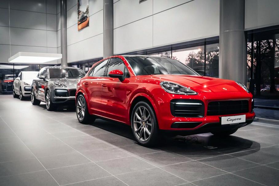 В России запретили вывозить иномарки, доставленные из-за рубежа