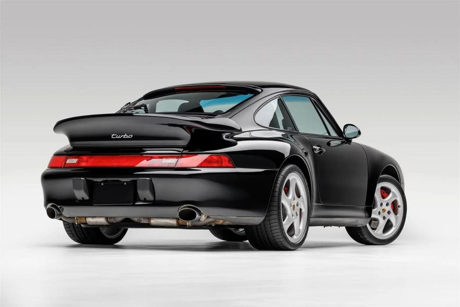 Дензел Вашингтон продал классический Porsche 911 Turbo