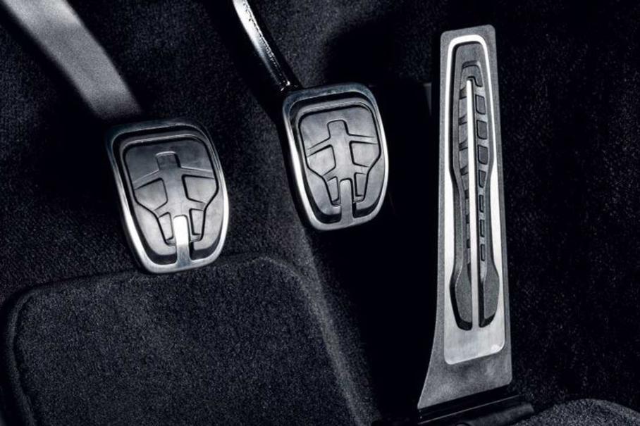 Toyota GR Supra получит механическую коробку передач