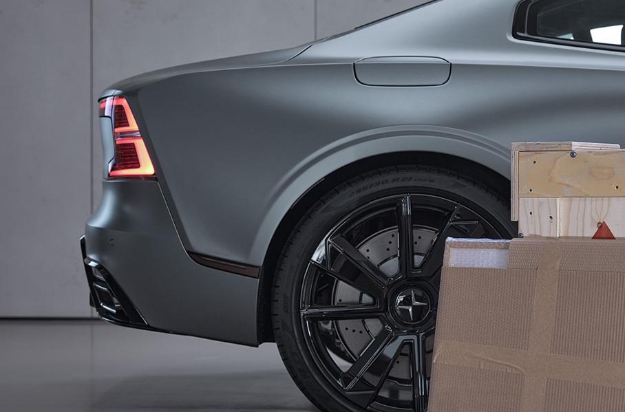 Polestar впервые продала автомобиль в обмен на произведения искусства