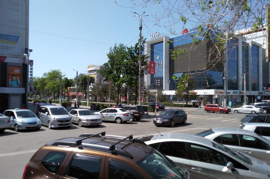 В Киргизии ввели плату за тонировку автомобилей