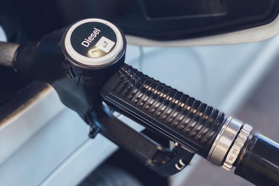 Власти США хотят распродать стратегический запас дизельного топлива