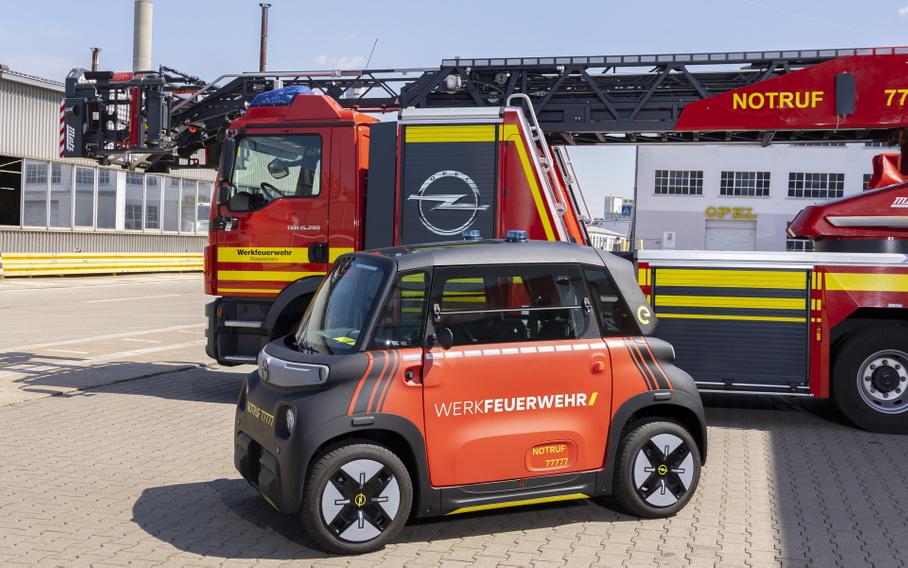 Opel сделал квадрицикл Rocks-e для пожарной службы