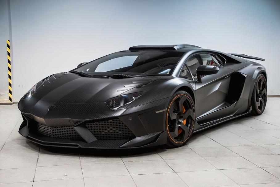 Lamborghini Aventador LP700-4 I